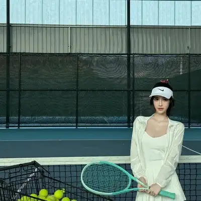 程芳